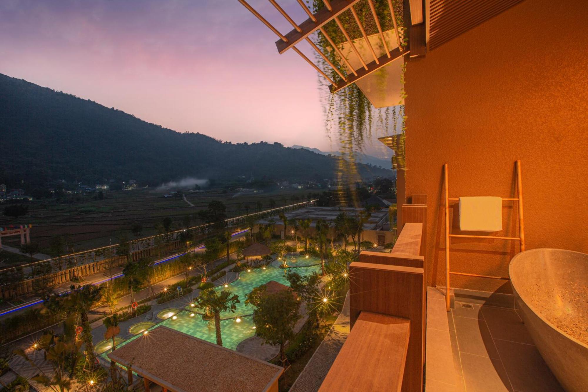 Hotel Mandala Retreats Kim Boi Hòa Bình Esterno foto